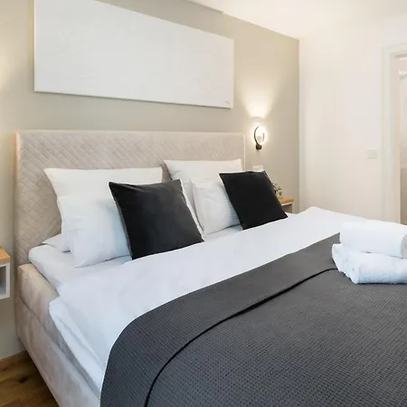 Fenjoy Ferienapartments 3* 基姆湖畔贝尔瑙